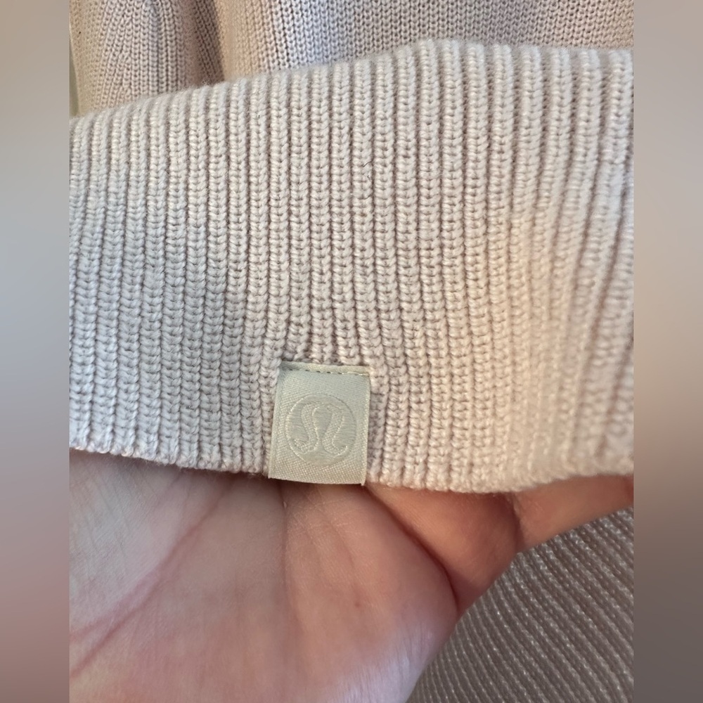 LULULEMON 6 Merino Wool Capsule Minimalist Cottagecore Eclectic Grandma Sweater - Picture 6 of 16
